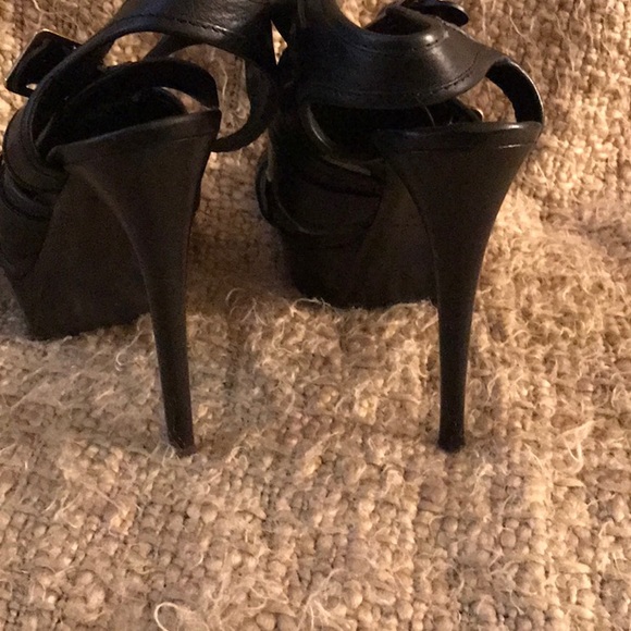 🔥BURBERRY Authentic Sandals Sz 42/Italy 10/US🔥 - Picture 3 of 8